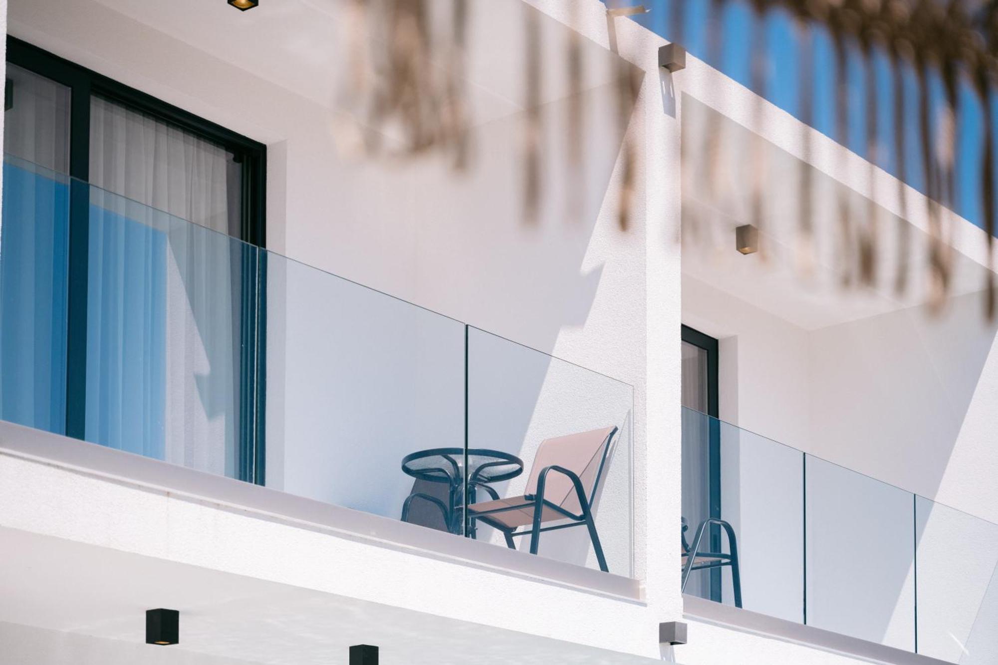 Hotel Teuta Ulcinj Buitenkant foto