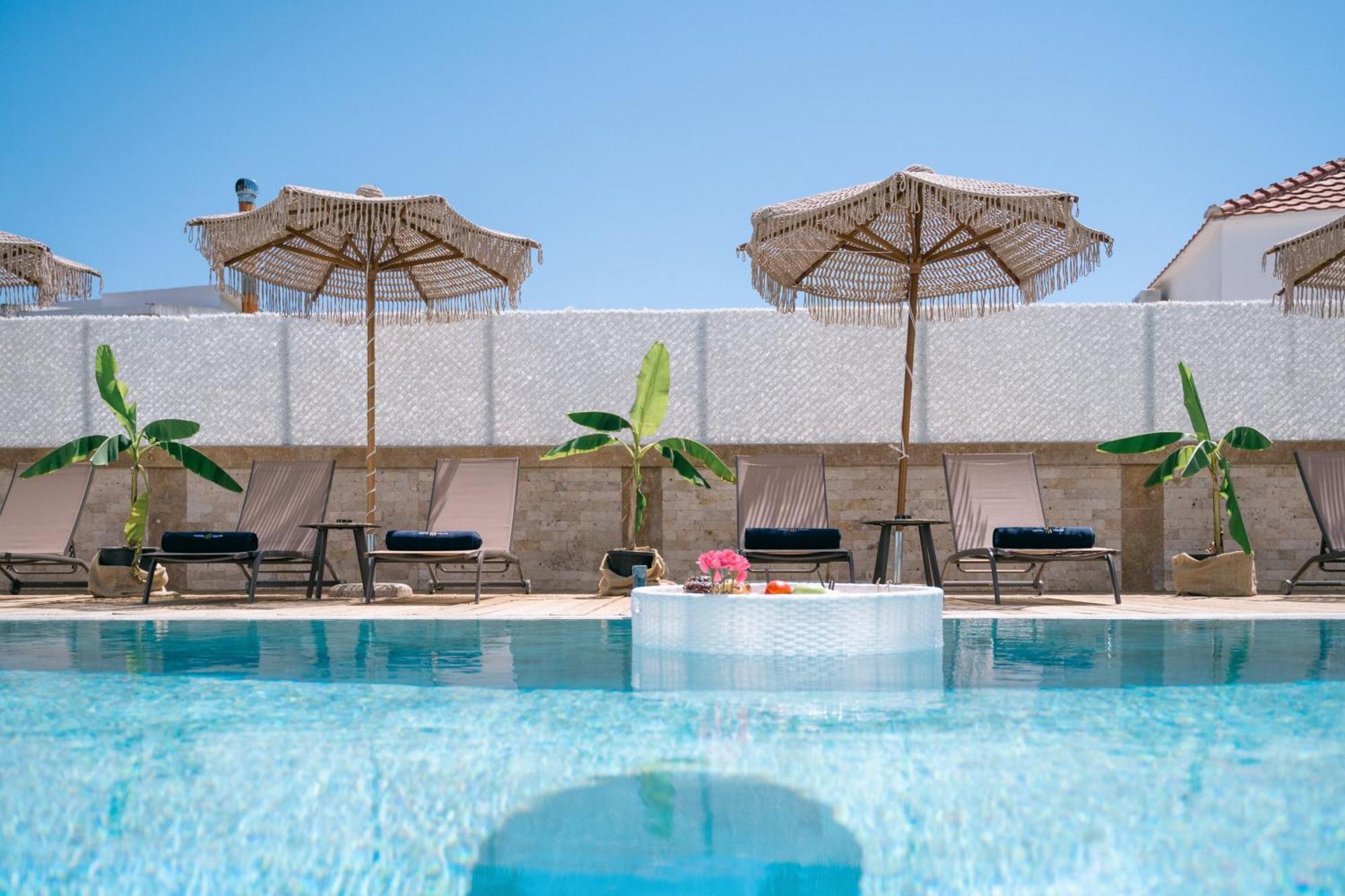 Hotel Teuta Ulcinj Buitenkant foto